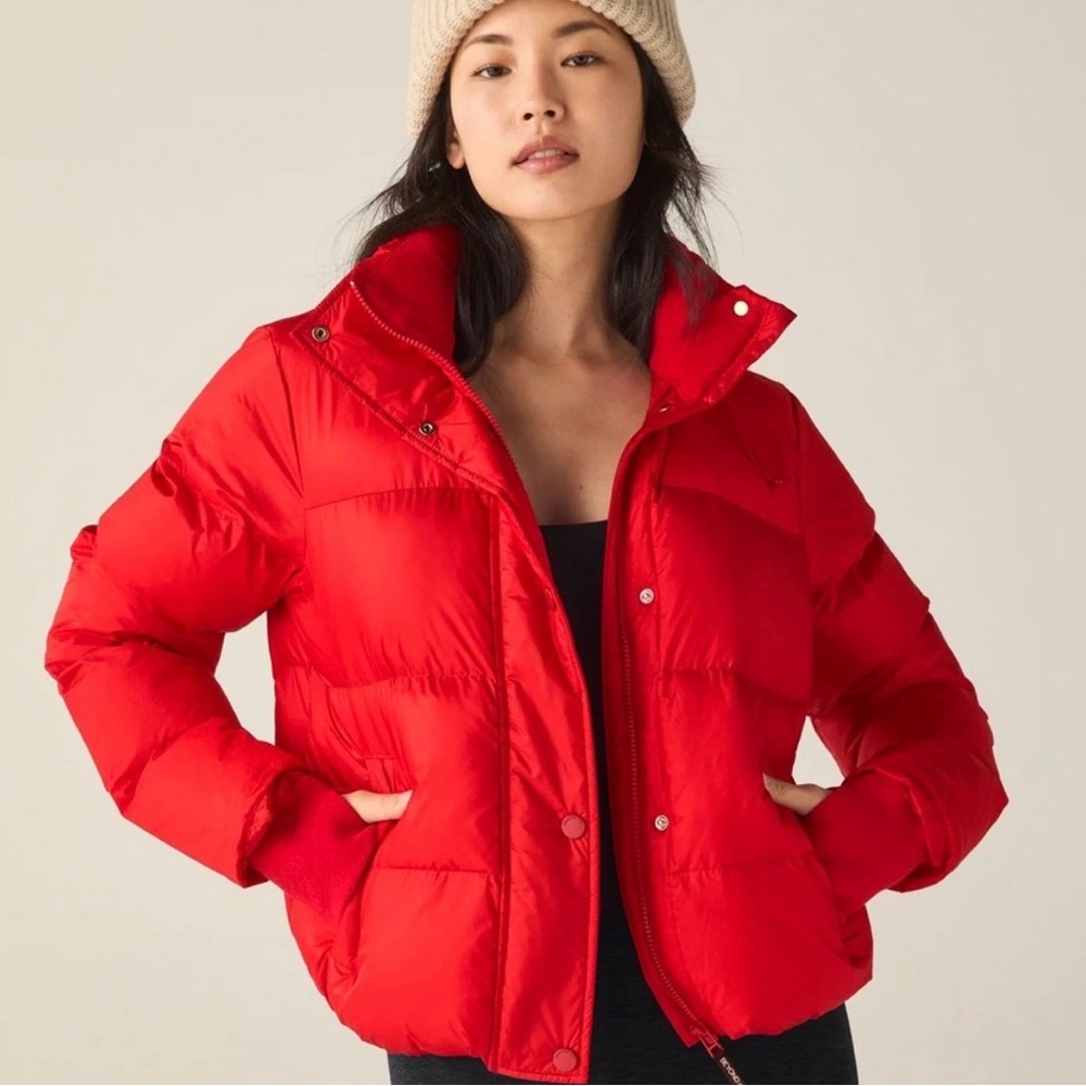 Beyond Yoga Small Red Quilted Hooded Puffer Jacket - Women